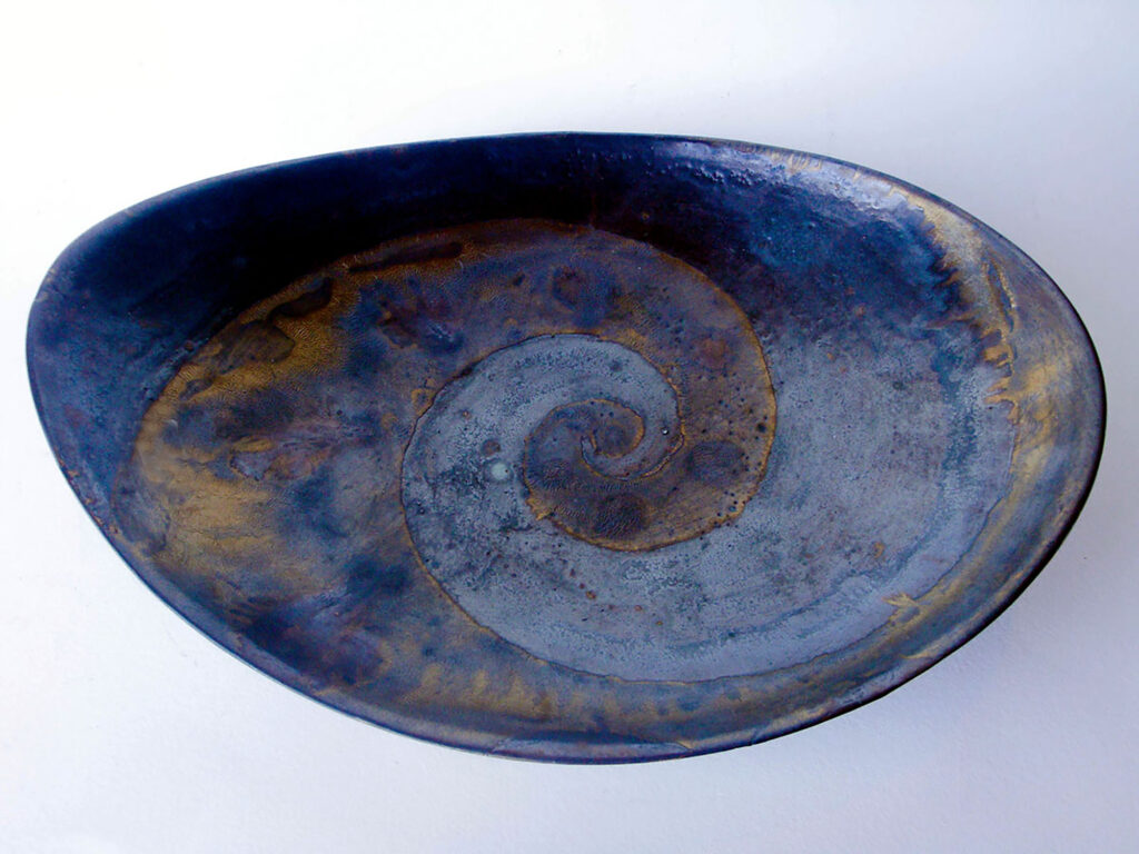 Vintage Oval Tray in Bronze Ebony Large Spiral Pattern by Weston 2