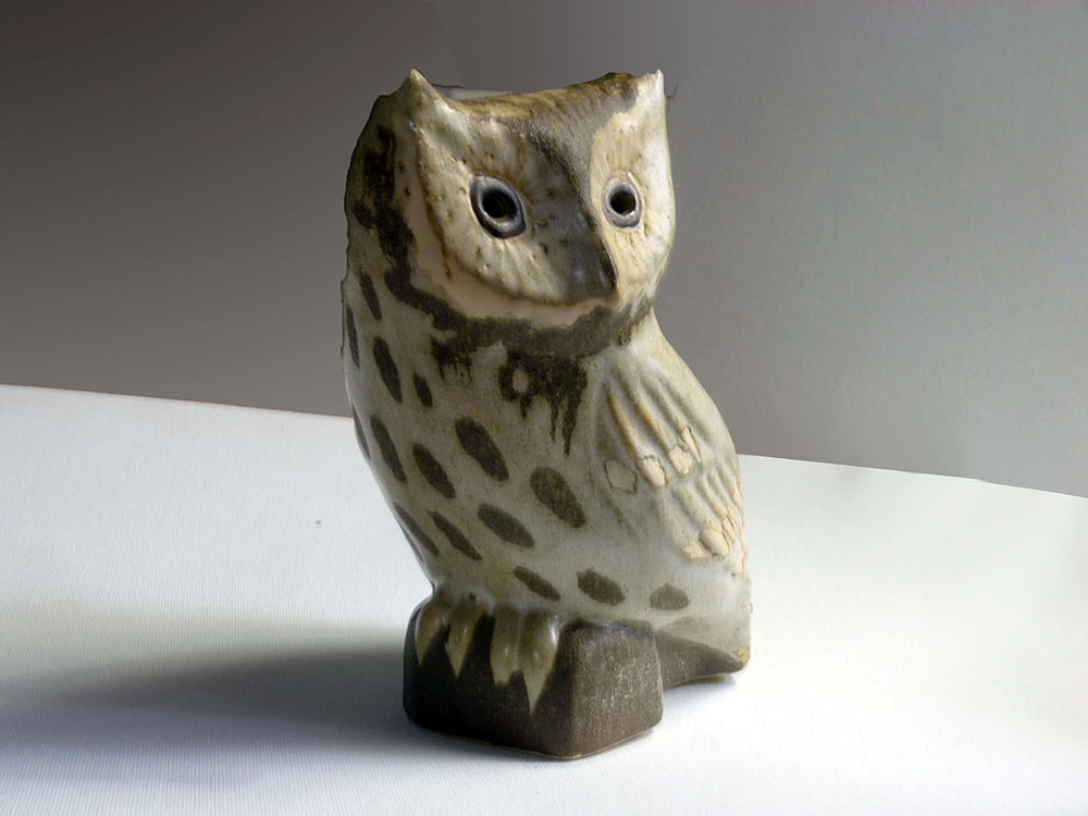 Ceramic stoneware Screech Owl by Westin and Brenda Andersen for Andersen Design, Slip cast on white stoneware body and decorated in brown slip technique designed by Weston